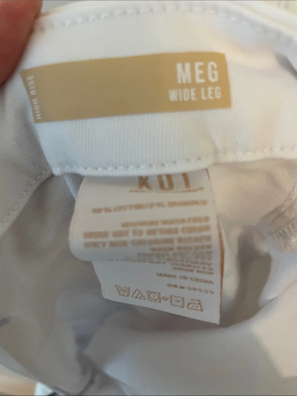Kut from the Kloth Meg Pants with Front Patch Pockets 16W Optic White